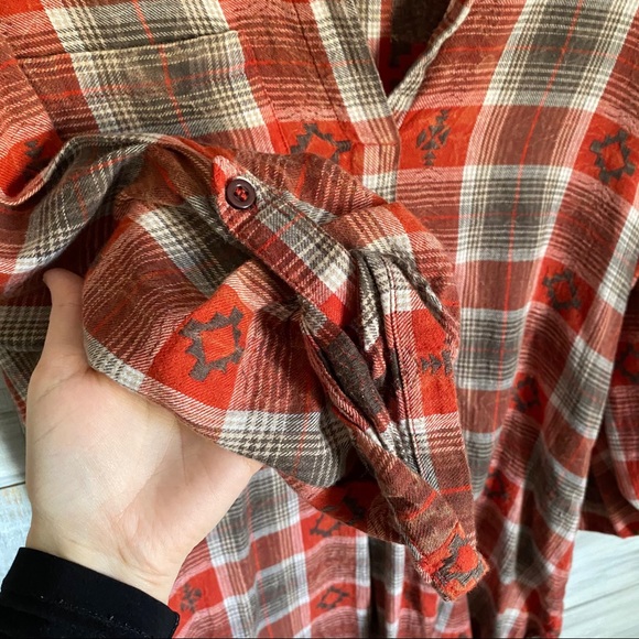 En Creme Boyfriend Orange & Gray Mix Plaid Tunic - Picture 4 of 9